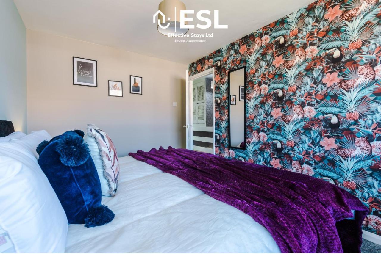 3 Bedroom House With Garden And Driveway Parking - Less Than 10 Mins From Chester City Centre Eksteriør billede