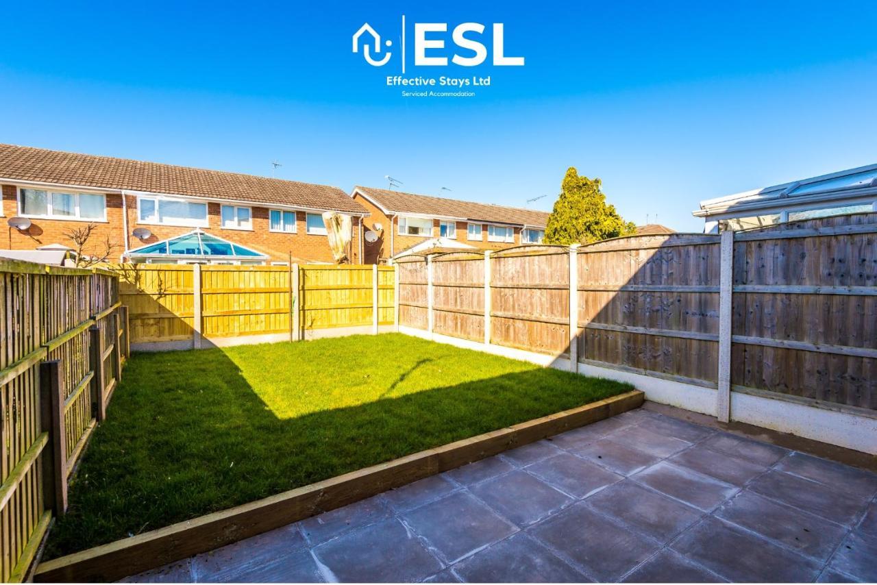 3 Bedroom House With Garden And Driveway Parking - Less Than 10 Mins From Chester City Centre Eksteriør billede
