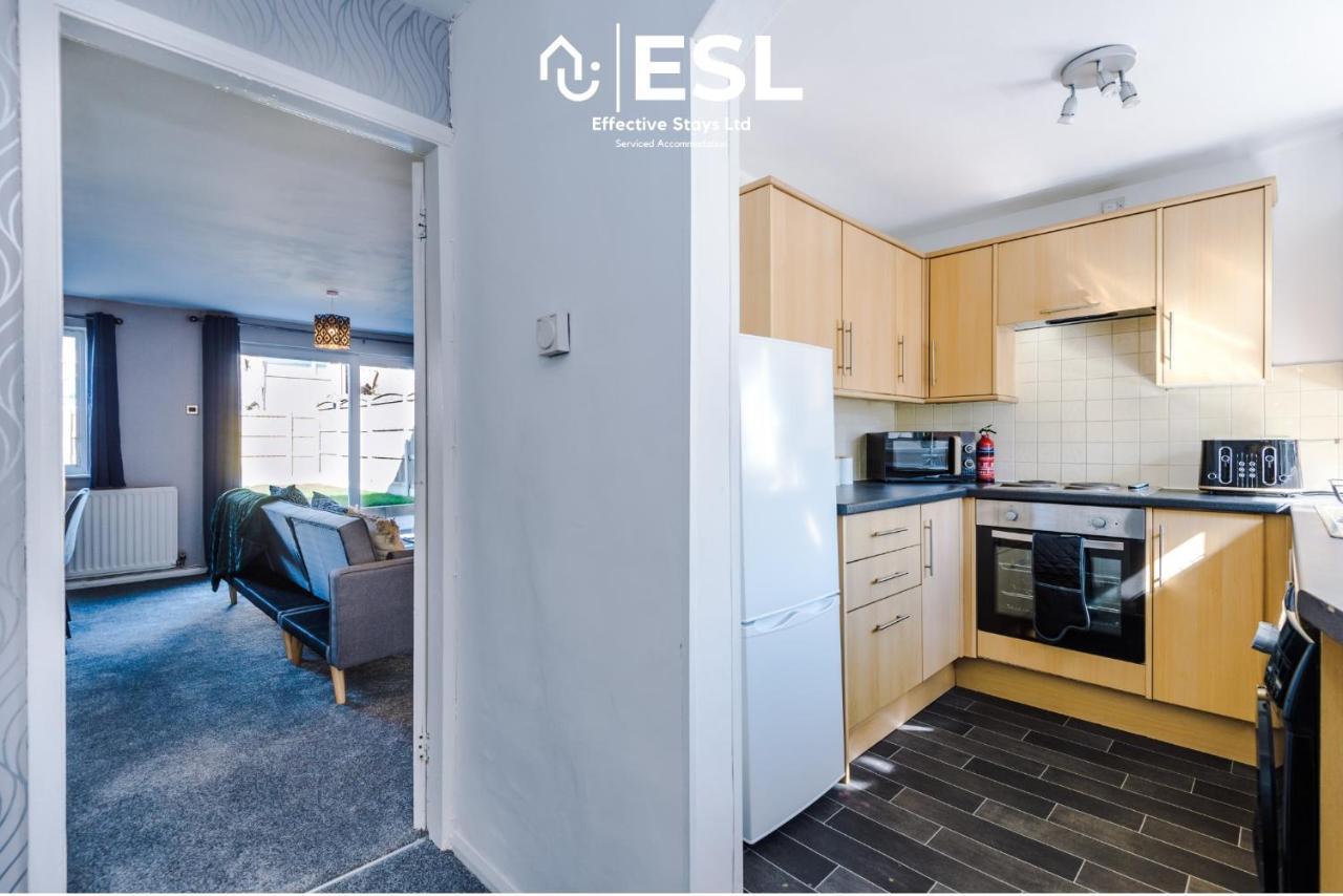 3 Bedroom House With Garden And Driveway Parking - Less Than 10 Mins From Chester City Centre Eksteriør billede