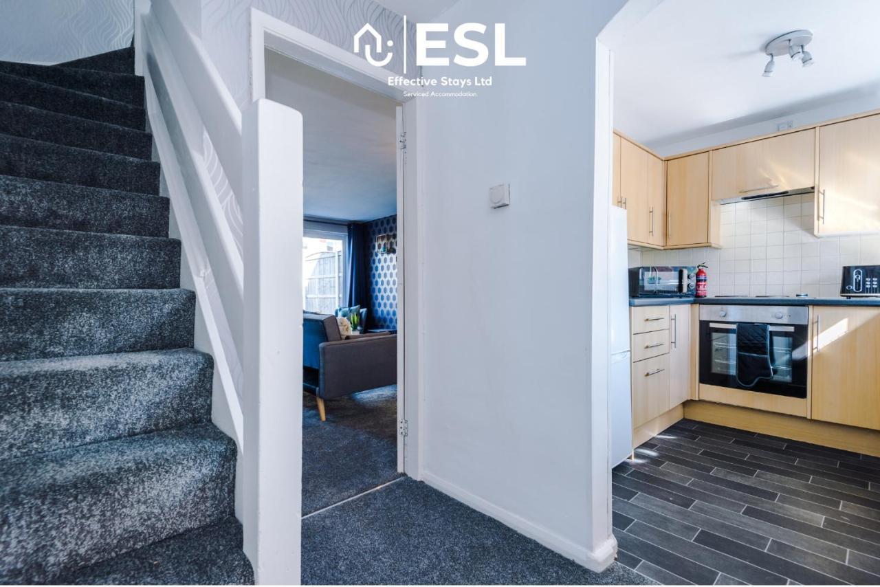 3 Bedroom House With Garden And Driveway Parking - Less Than 10 Mins From Chester City Centre Eksteriør billede