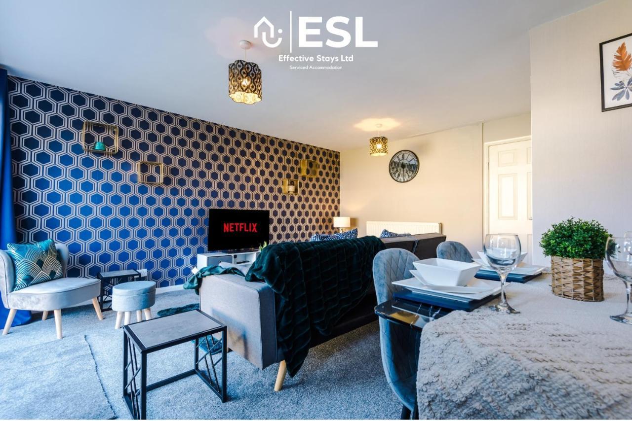 3 Bedroom House With Garden And Driveway Parking - Less Than 10 Mins From Chester City Centre Eksteriør billede