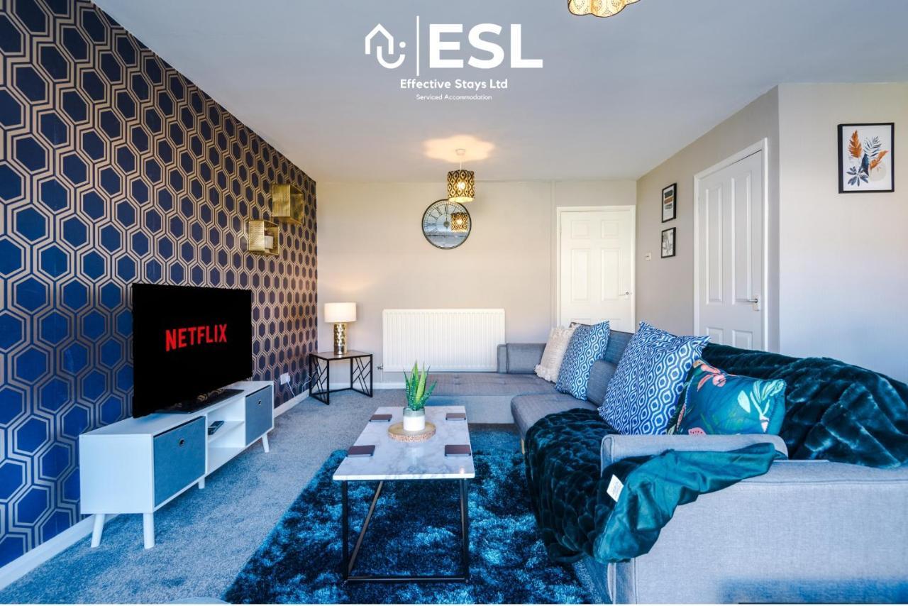 3 Bedroom House With Garden And Driveway Parking - Less Than 10 Mins From Chester City Centre Eksteriør billede