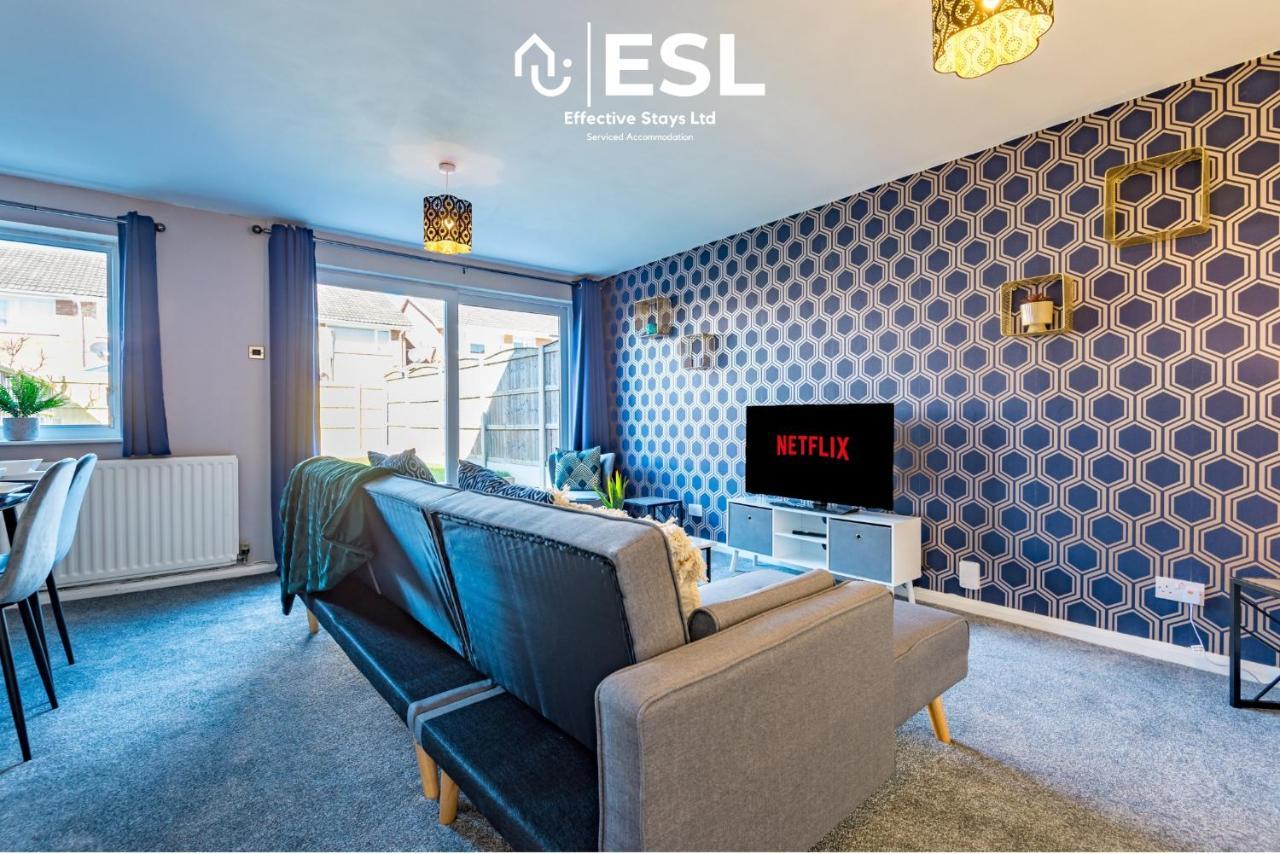 3 Bedroom House With Garden And Driveway Parking - Less Than 10 Mins From Chester City Centre Eksteriør billede